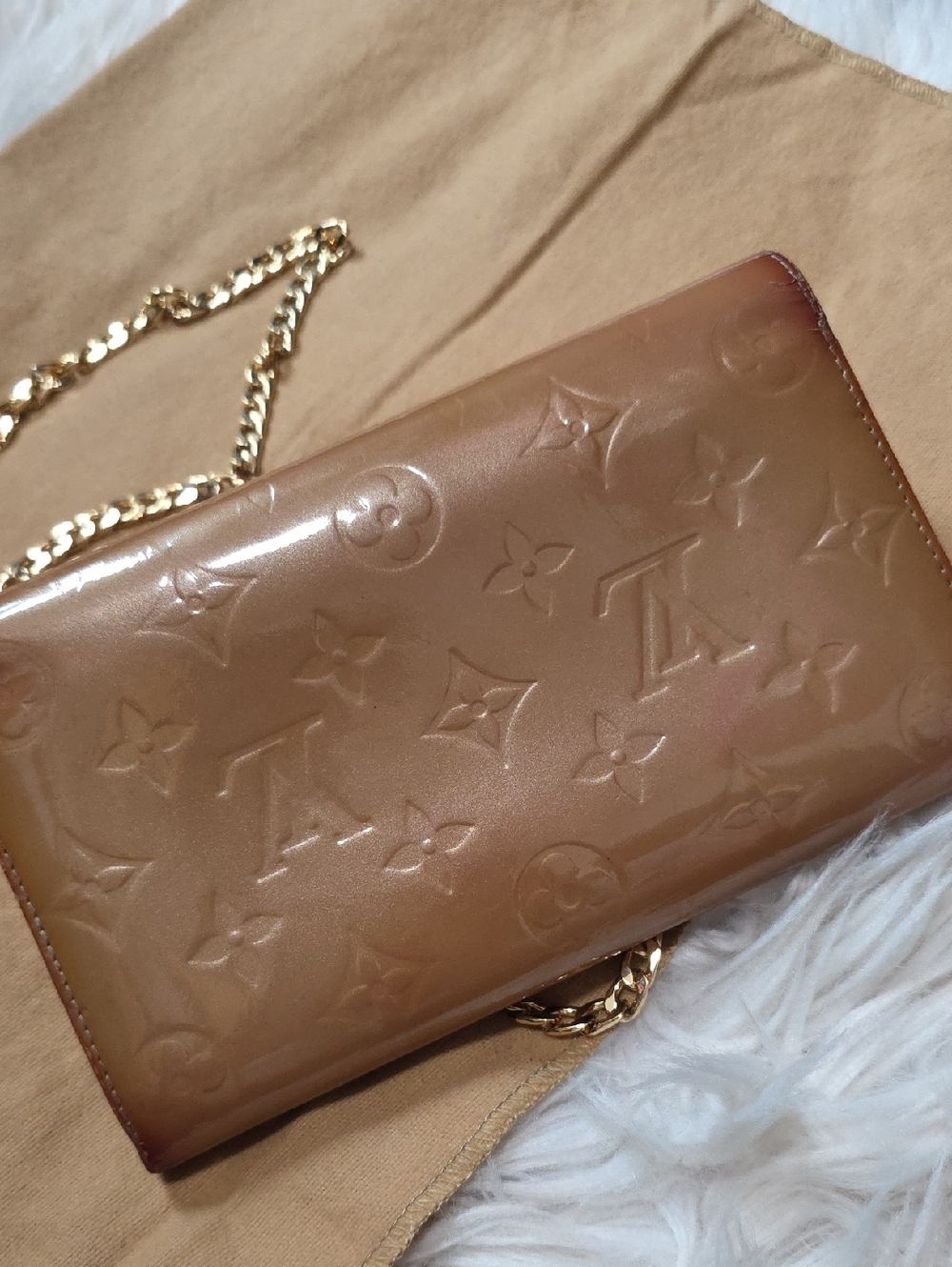 Louis Vuitton Monogram Vernis Sarah Wallet With Chain & Dustbag - Picture 10 of 16